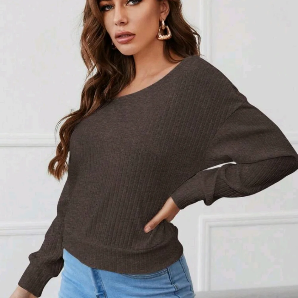 Women Casual Minimalist Solid Color Asymmetrical Collar Sweatshirt - Picture 3 of 4